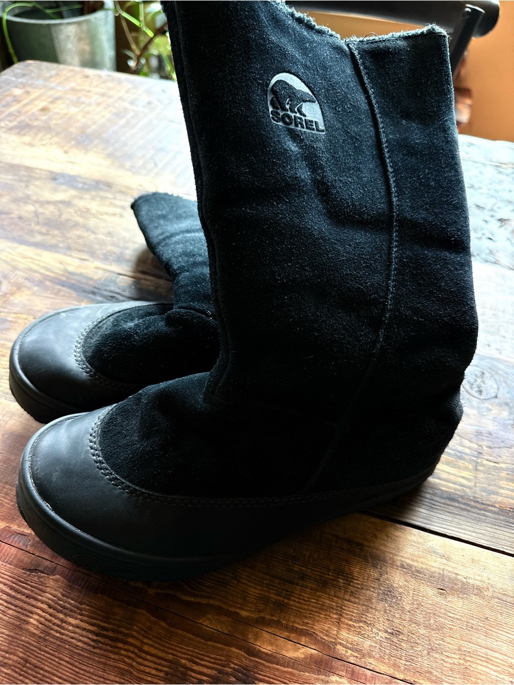 SOREL black suede boots size 9